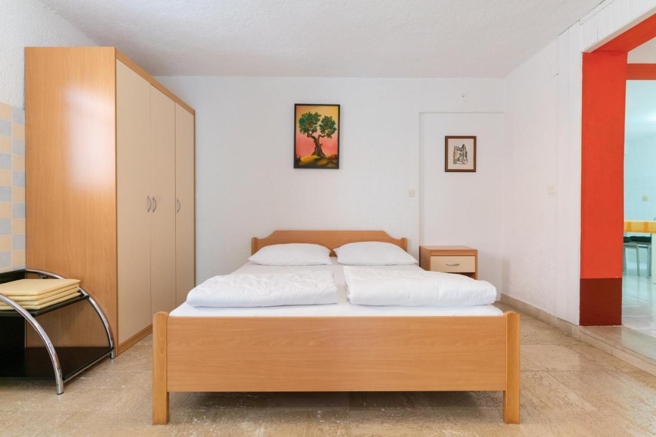 Apartment Milka โรวีน ภายนอก รูปภาพ